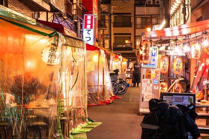 Tokyo: Asakusa Guided Food Tour with 12 Dishes & 3 Drinks