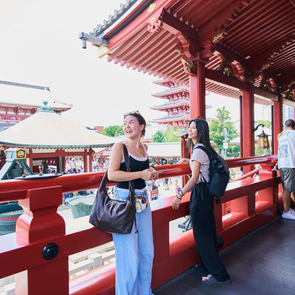 Tokyo: Asakusa & Sensoji ー Oldest Temple Walking Tour (2hrs)