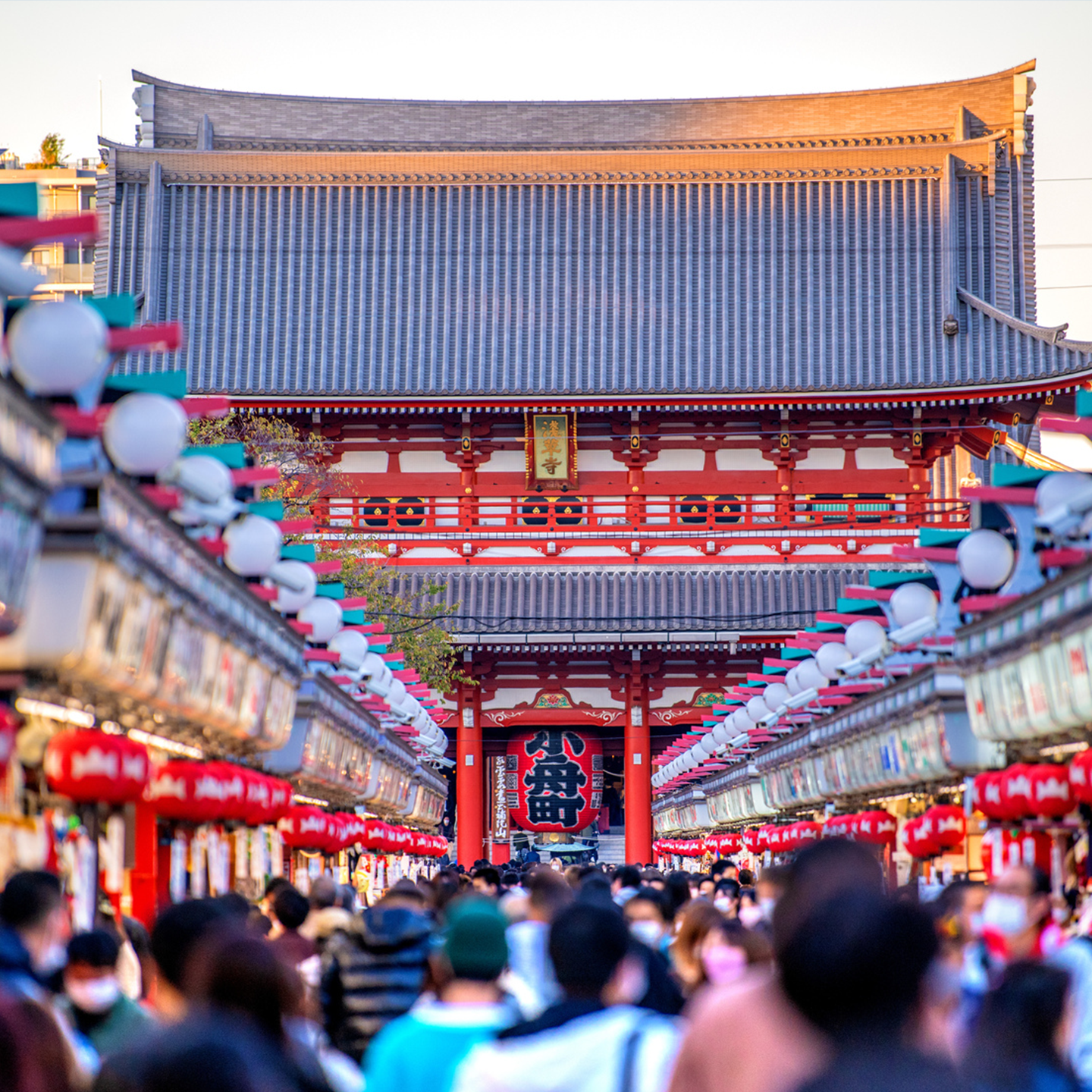 Tokyo: Asakusa & Sensoji ー Oldest Temple Walking Tour (2hrs)