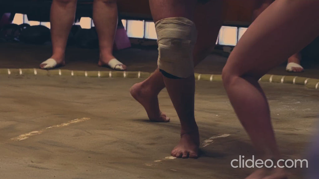 Osaka: Experiencia de sumo con espectáculo en vivo y desafío para el público