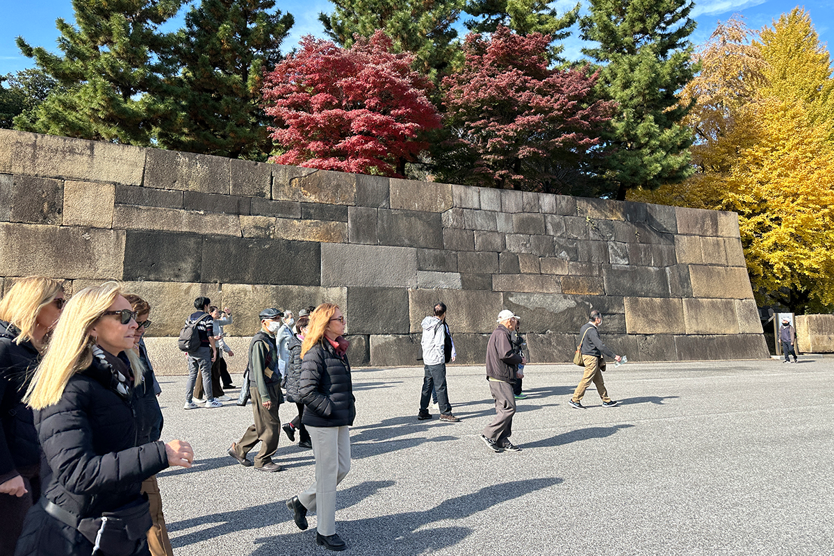 Tokyo Castle & Imperial PalaceーShogun Walking Tour