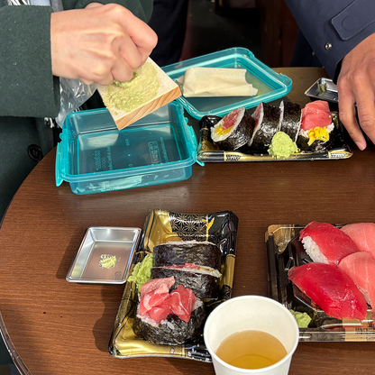 築地市場：試食付き屋台グルメツアー