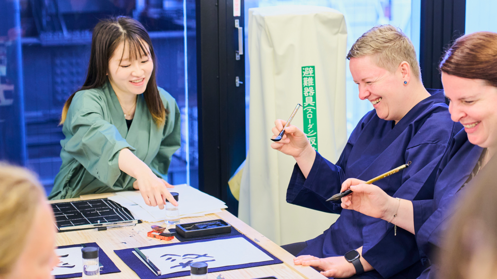 Tokyo: Calligraphy Workshop & Original T-Shirt Creation