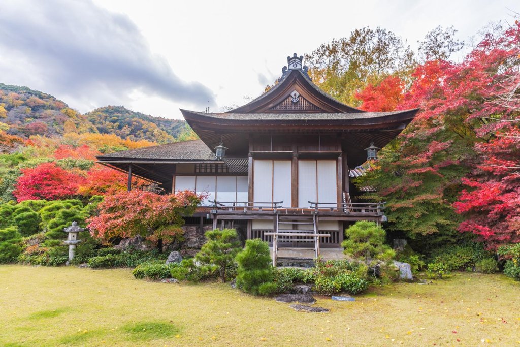 Tea pavilion view at Okochi Sanso Garden