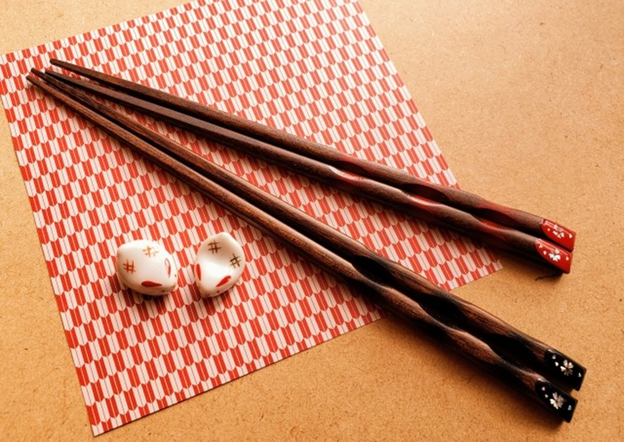 Choosing and maintaining reusable wooden chopsticks for years