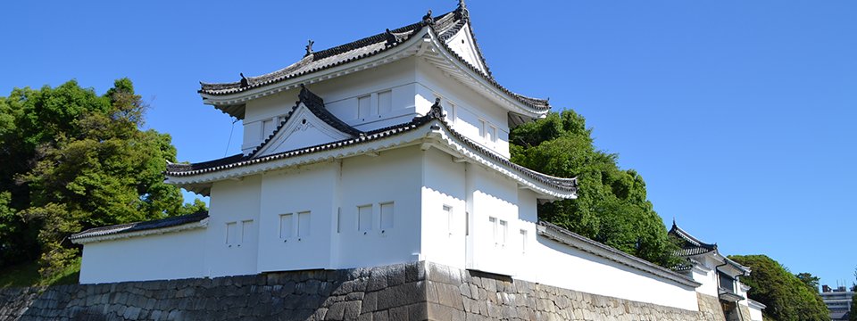 Nijo Castle nightingale floors and painted screens