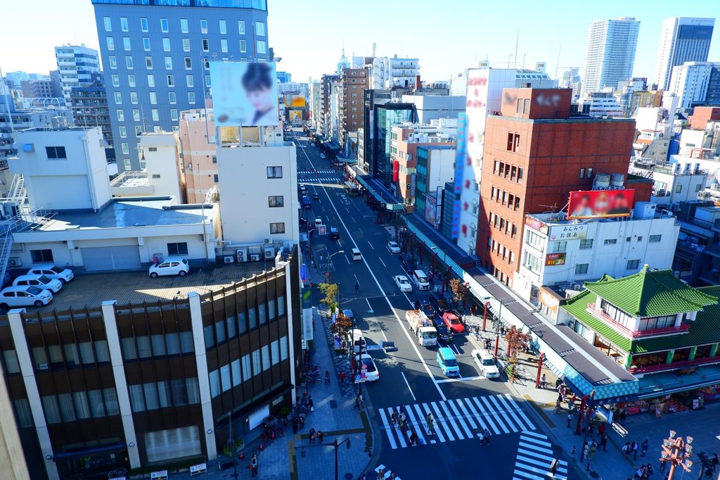 Evening view of Kaminarimon-dori street near Asakusa Station