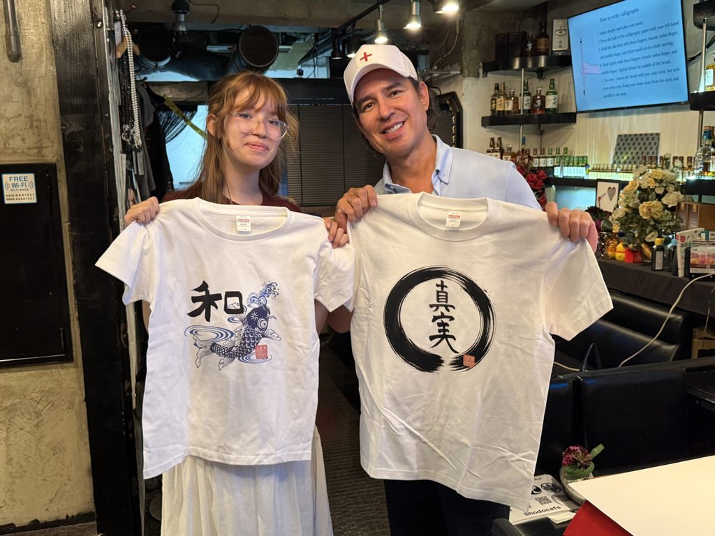 Calligraphy class at Shodocafe in Roppongi
