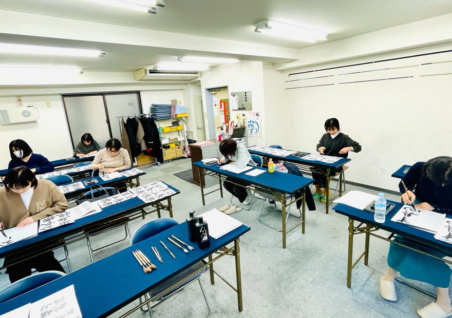 Private calligraphy lesson in Tokyo