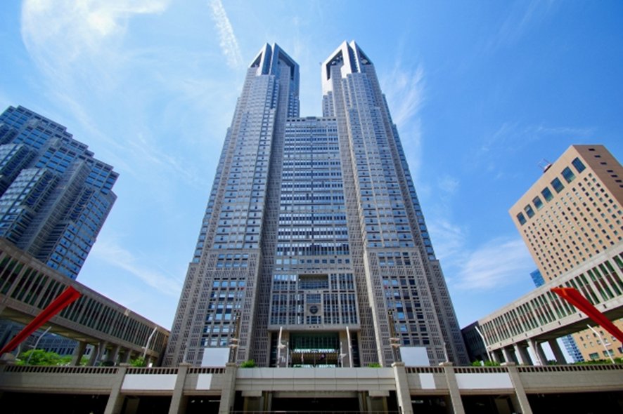 High-rise hotels near Shinjuku West Exit