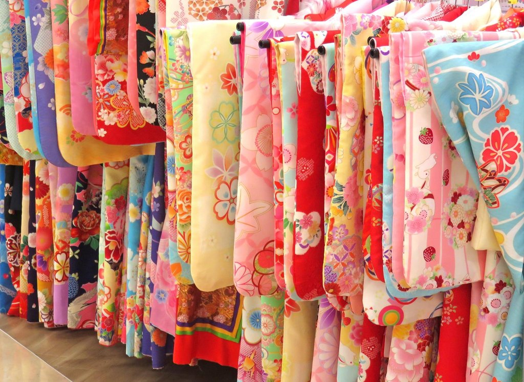 VASARA kimono rental shop exterior in Asakusa