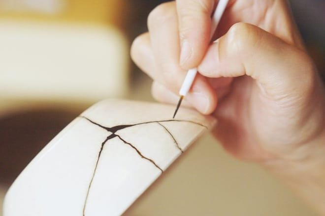 Kintsugi workshop session at Chopsticks Studio Shinjuku