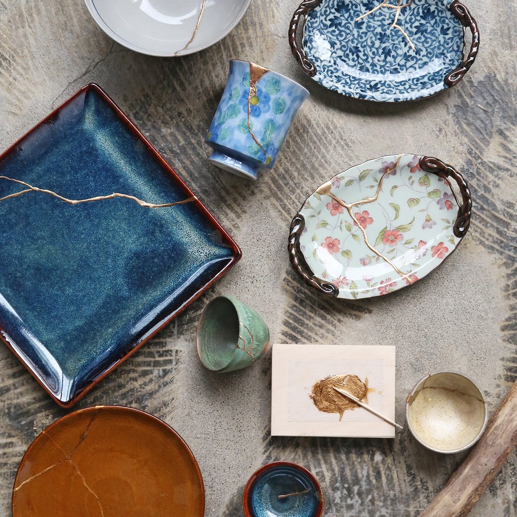 Kintsugi session at Makers' Base TOKYO where you can bring your own pottery