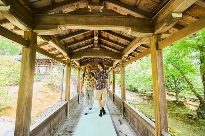 Kyoto: Arashiyama UNESCO Walking Tour with Admission