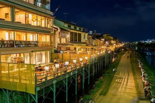 Kyoto: Gion Hidden Gems & Geisha Culture Tour