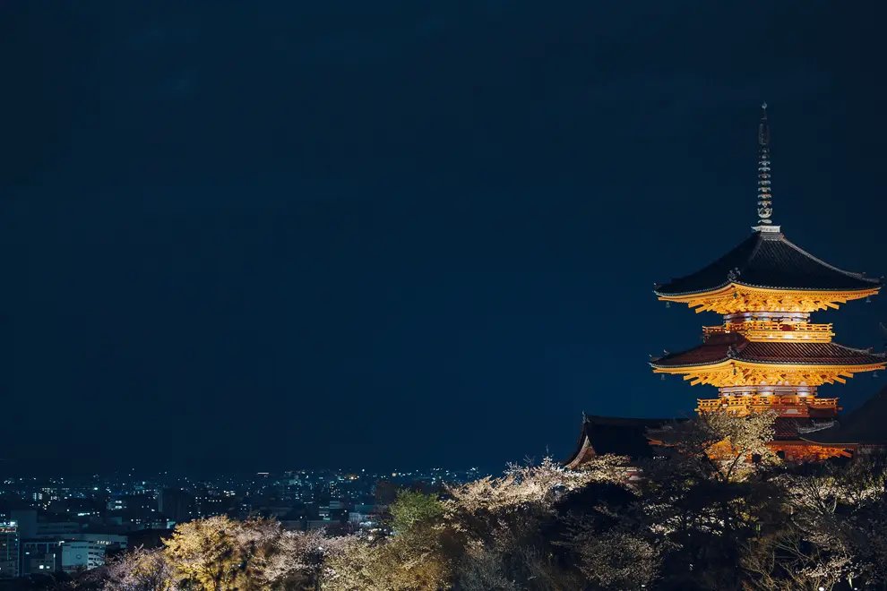 Kiyomizu-dera temple illuminated at night