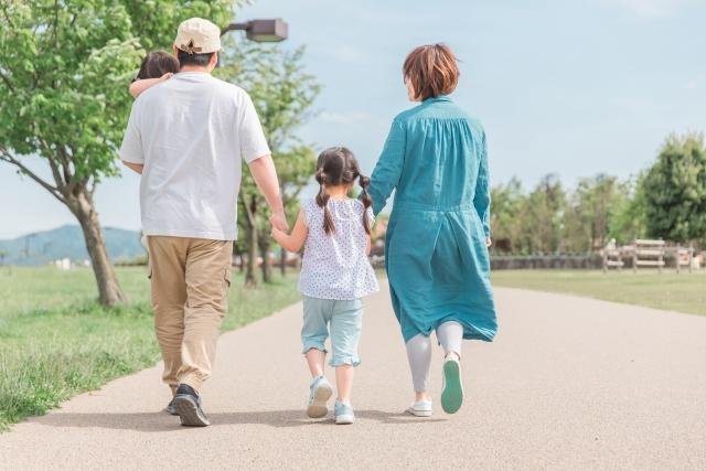 Family dining at Tokyo restaurant