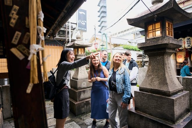 Osaka 2-Hour Walking Tour with Dotonbori River Cruise