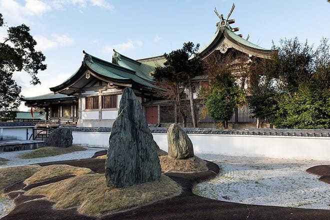 Osaka Castle Walking Tour and Castle Tower Admission