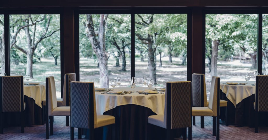 Osaka Castle Nishinomaru Garden Geihinkan banquet hall