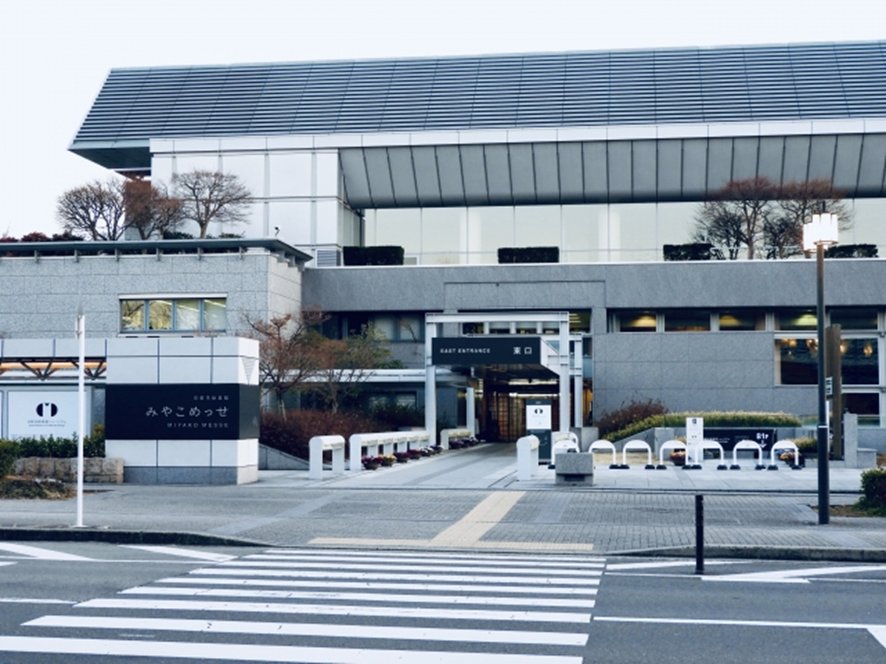 Traditional craft exhibits at Kyoto Museum of Crafts