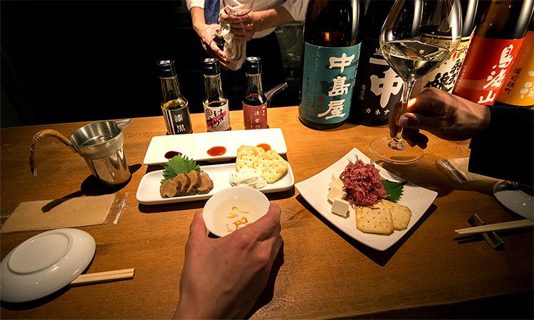 YATA Shinjuku junmai sake bar interior with standing counter