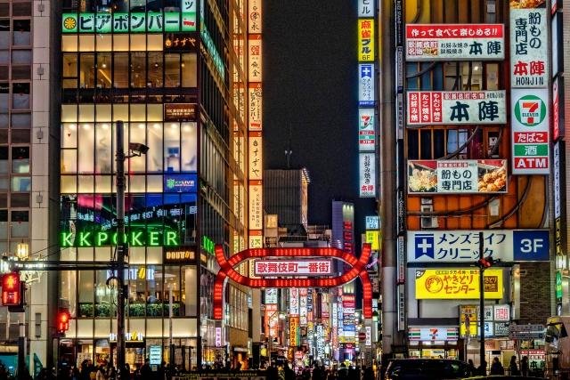 Late-night dining in Kabukicho Shinjuku