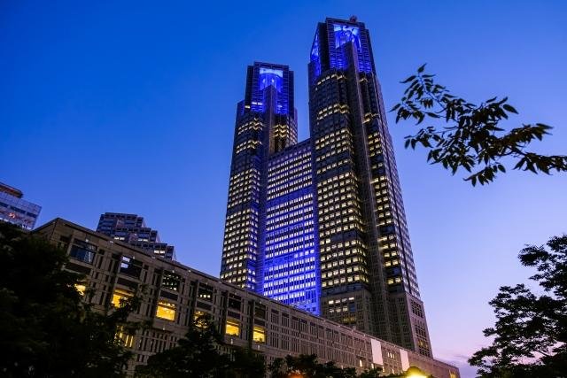 Planning route through Shinjuku nightlife areas