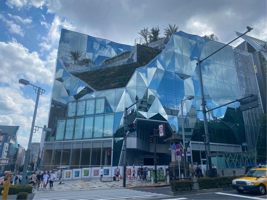 Tokyu Plaza Harakado modern exterior