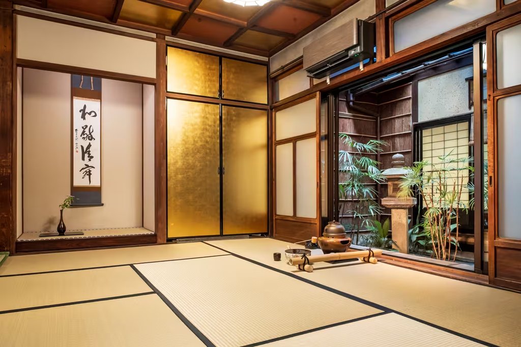 MAIKOYA Gion Kiyomizu cultural property townhouse