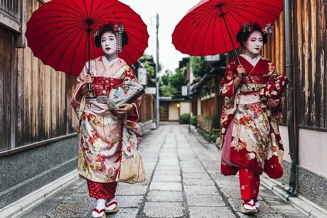 Gion district walking tour for team building in Kyoto