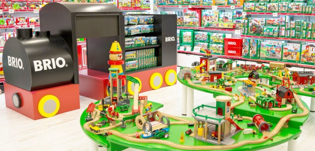 Hakuhinkan TOY PARK toy store in Ginza