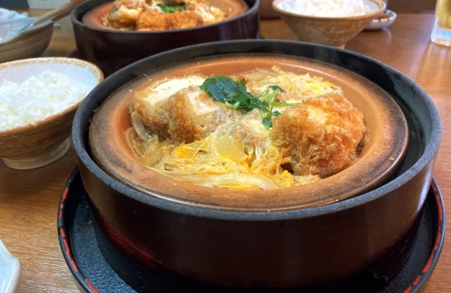 Tofu cutlet hot pot at Tamura Ginkatsutei