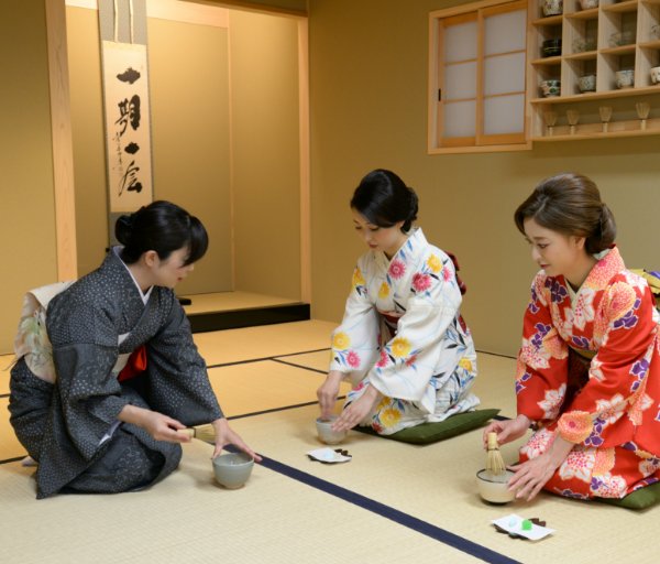 Tea ceremony experience in Kyoto