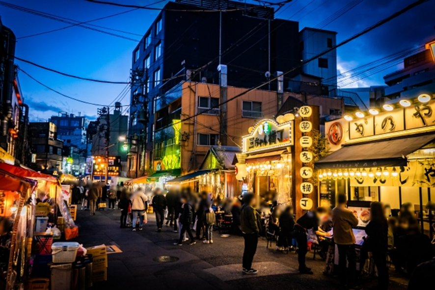 Hoppy Street outdoor seating and traditional pubs in Asakusa