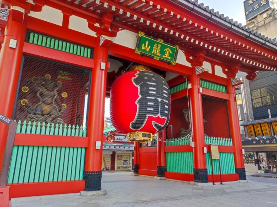 Sensoji Temple Kaminarimon Gate in Asakusa