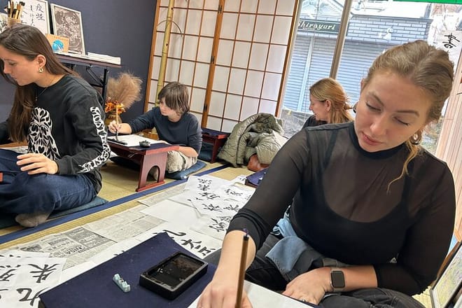 Tokyo: Calligraphy Workshop & Original T-Shirt Creation