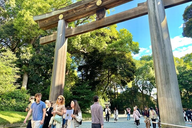 Tokyo: Meiji Shrine Walking Tour — Shintoism & Imperial System