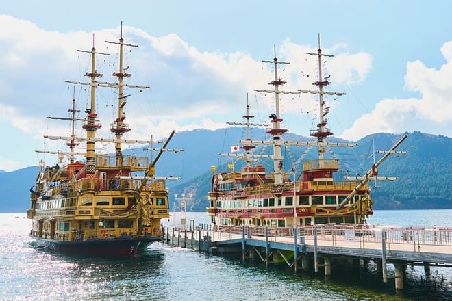 Tokyo: Mt. Fuji Cruise & Hakone Ropeway Day Trip by Bus