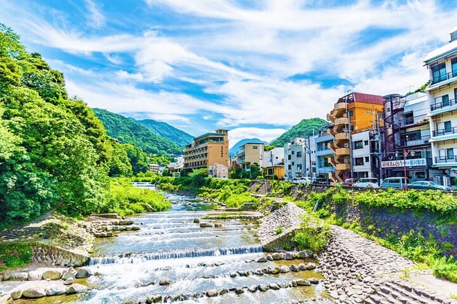 Tokyo: Mt. Fuji Cruise & Hakone Ropeway Day Trip by Bus