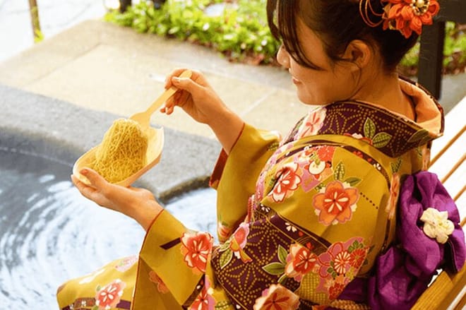 Tokyo: Mt. Fuji Cruise & Hakone Ropeway Day Trip by Bus