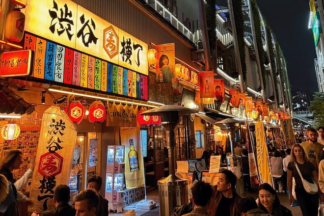 Tokyo: Shibuya Highlights Walking Tour & Secret View Spot