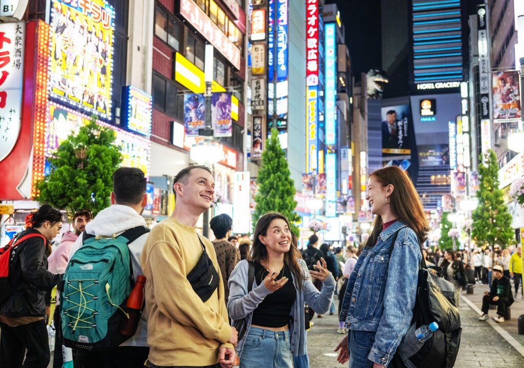 Backstreets walking tour in Shinjuku Tokyo